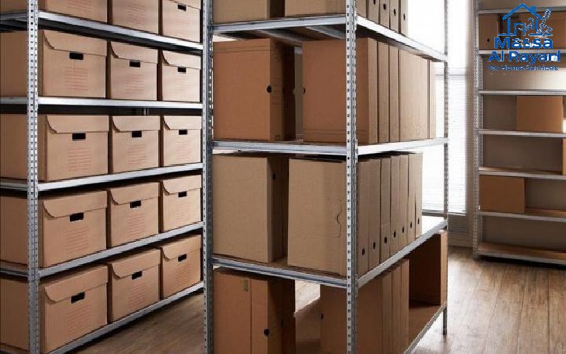 مستودعات تخزين عفش آمنة في الرياض مع حماية من الرطوبة والغبار.