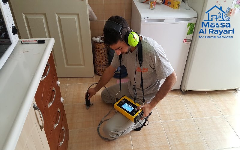 فريق عمل شركة كشف تسربات المياه شرق الرياض - خبراء الكشف والإصلاح بدون تكسير